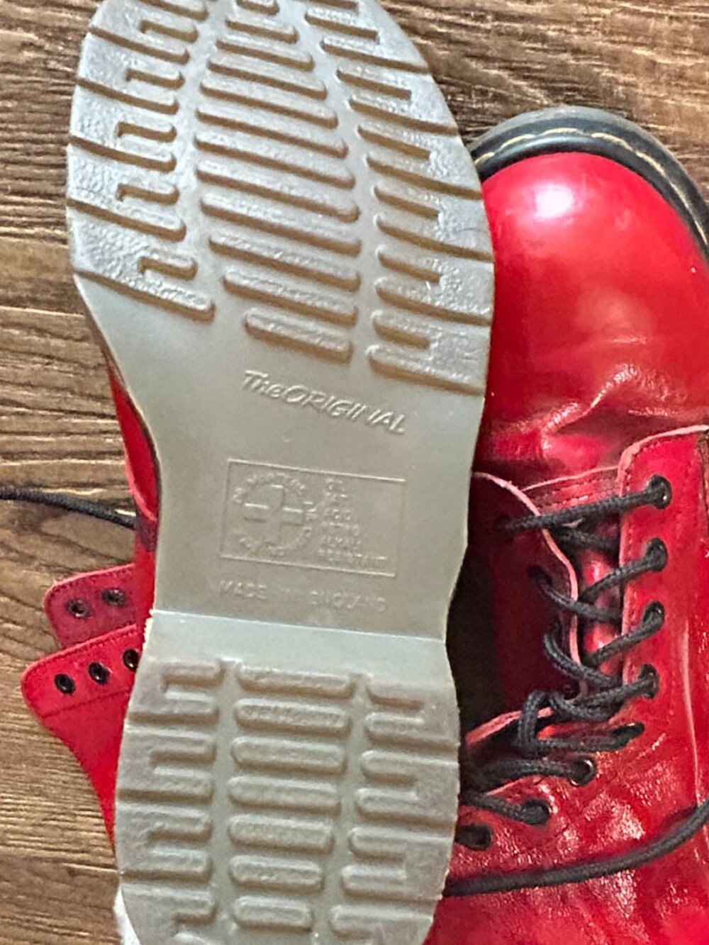Vintage Dr. Martens 1914 Made In England Red 14-Eye Boots Size UK7/USW9 - Picture 14 of 15